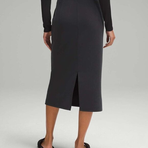 **NWT Lululemon Softstreme High-Rise Midi Skirt | Black | Size 2** - Picture 10 of 10